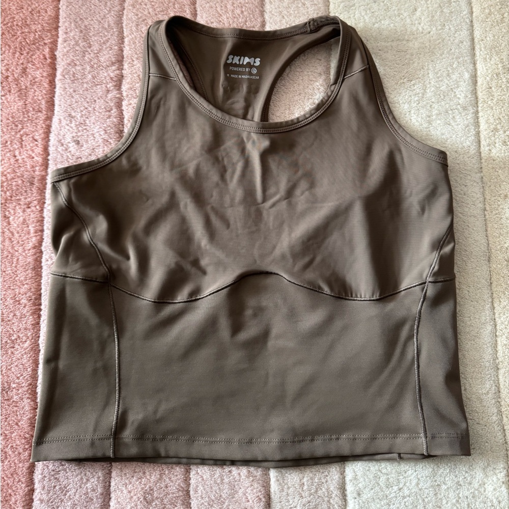 SKIMS Taupe Ribbed Racerback Crop - Picture 2 of 10